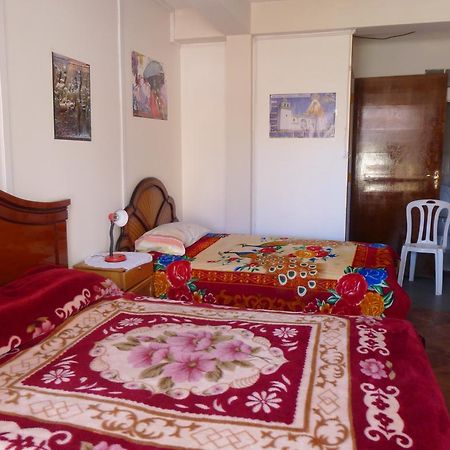 Yunguyo Hostal Villa Imperial מראה חיצוני תמונה