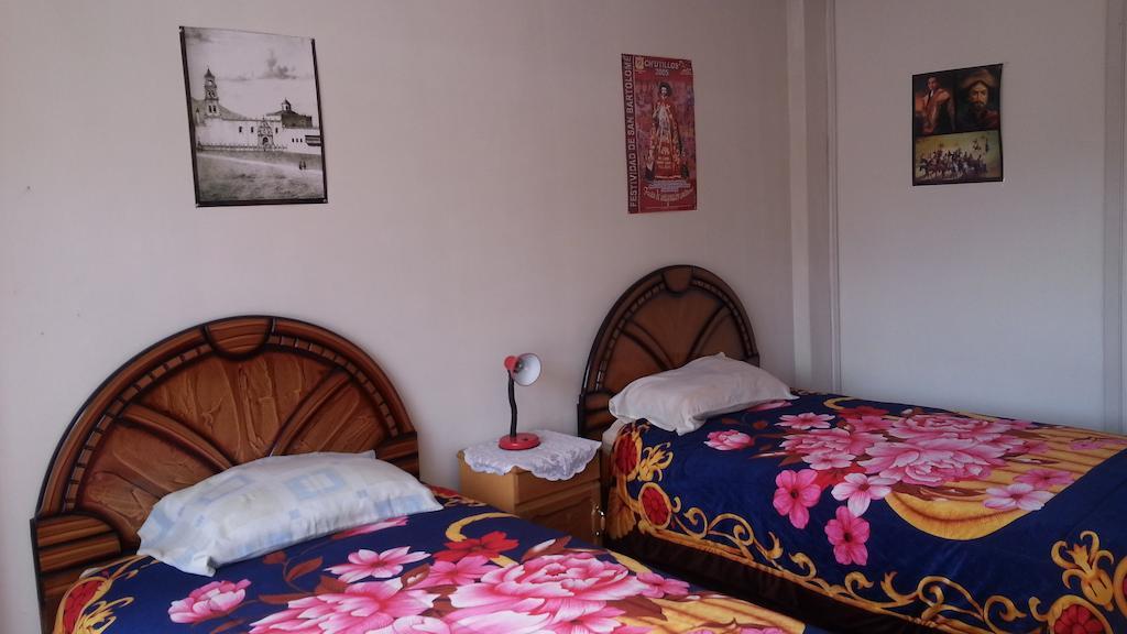 Yunguyo Hostal Villa Imperial חדר תמונה
